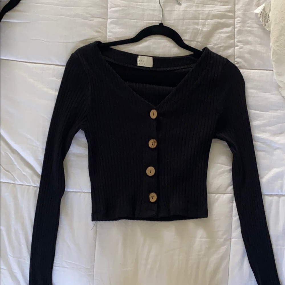 Black shirt